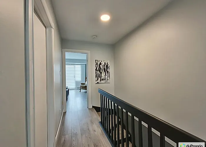 Condo Phoenix Pres Du Lac Memphremagog.
