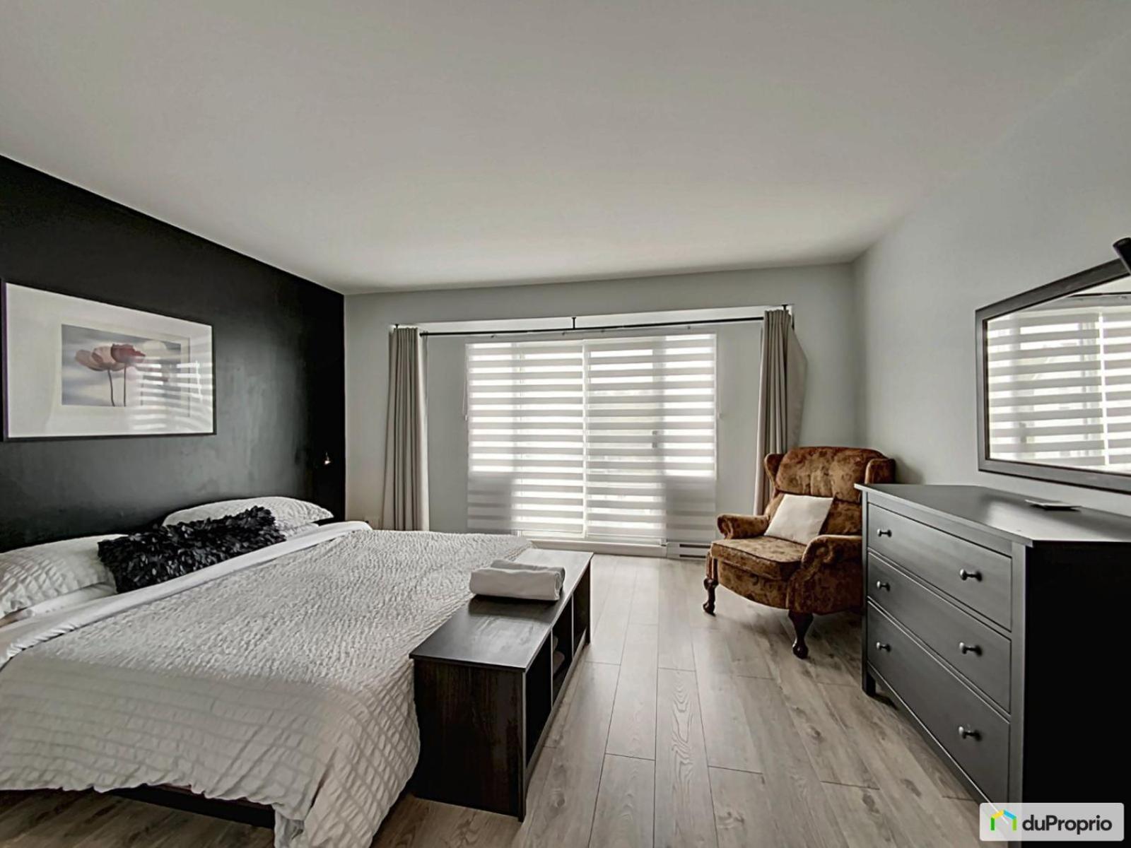 Apartment Phoenix Pres Du Lac Memphremagog. *