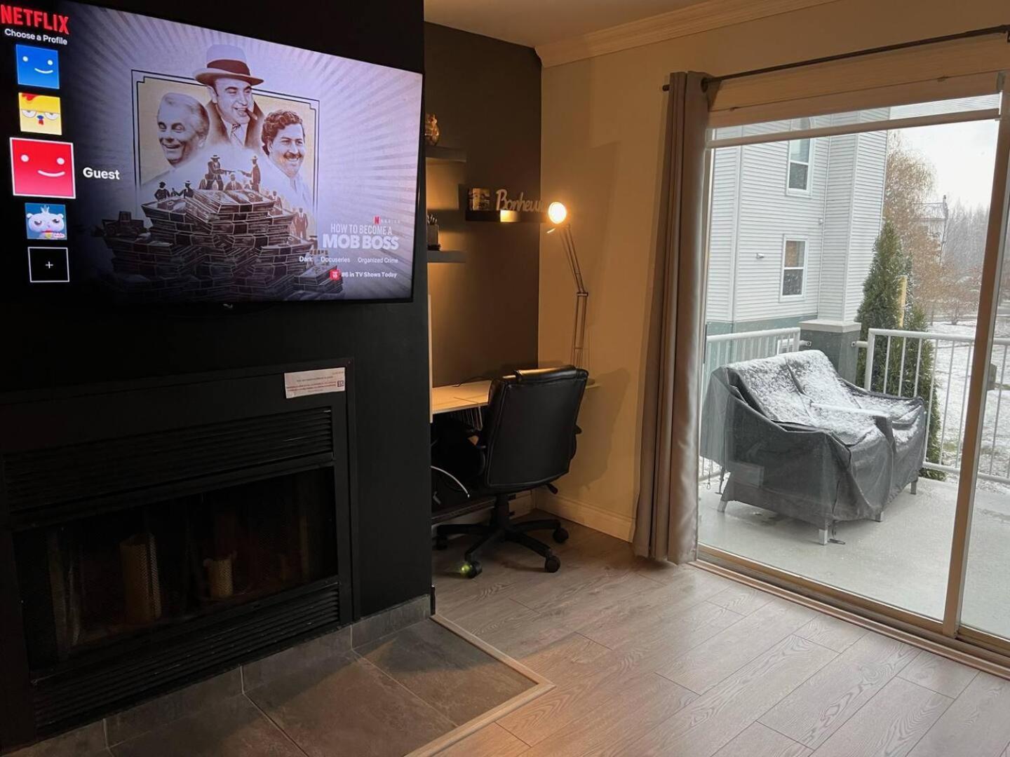 Apartment Phoenix Pres Du Lac Memphremagog. Magog