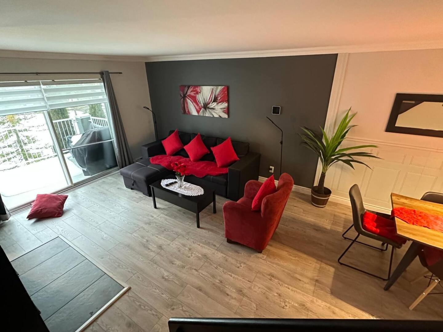 Phoenix Pres Du Lac Memphremagog. Apartment
